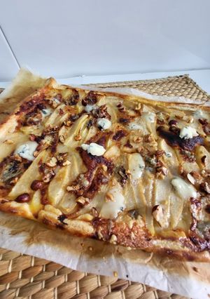 Foto principal de Hojaldre de peras con gorgonzola
