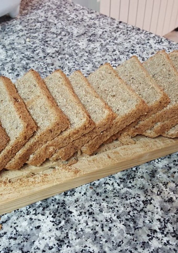 Una foto de Pan de espelta 🍞 en panificadora  (con poolish)