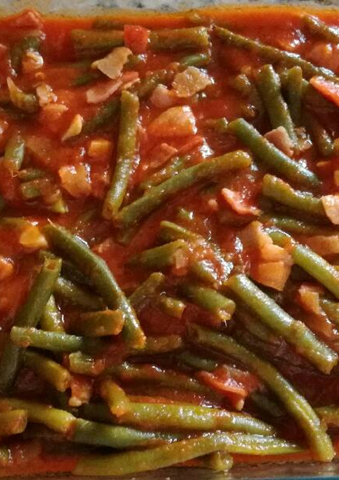 Una foto de Judías verdes con tomate y bacon😋