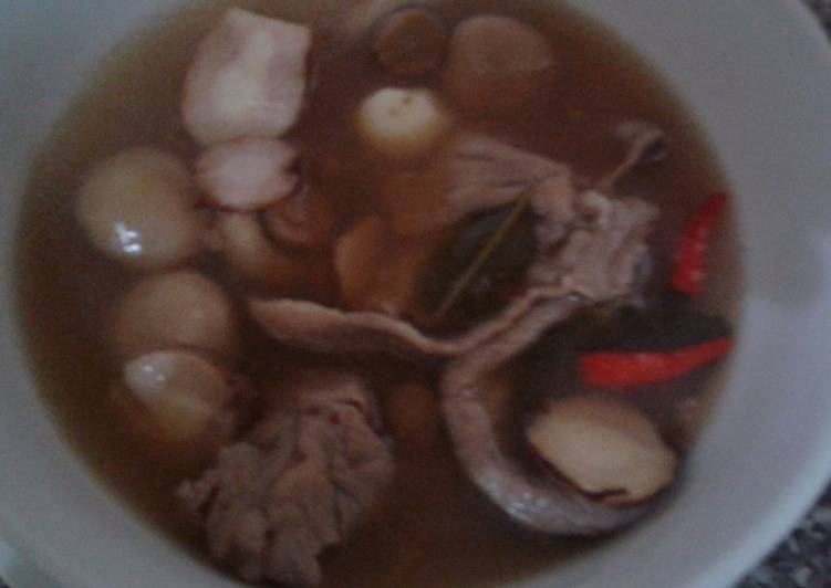 Tom Yam Sapi & Jamur