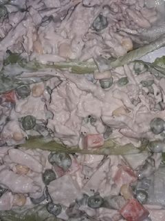 Una foto de Ensalada fácil de pollo