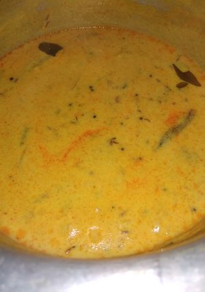 A picture of Besan chutney.