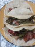 Tacos de tocino y nopal