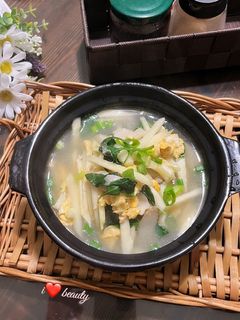 塔香茭白筍蛋花湯 的食譜成品照片