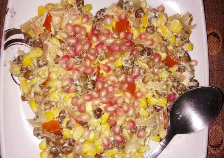 Corn chana salad