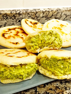 Una foto de Arepa Reina Pepiada 🫓🇻🇪