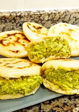 Una foto de Arepa Reina Pepiada 🫓🇻🇪