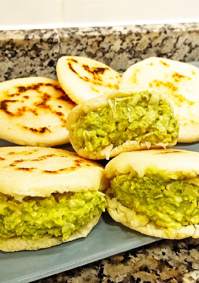 Una foto de Arepa Reina Pepiada 🫓🇻🇪