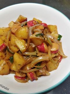 Foto resep Tumis Kentang dan Sosis | Menu 2 Bahan
