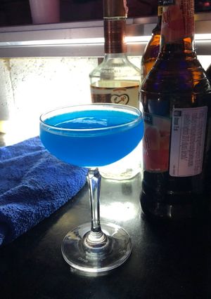 รูปของ Sea blue martini