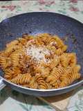 Fusilli Saus Arabiatta dengan Nanas