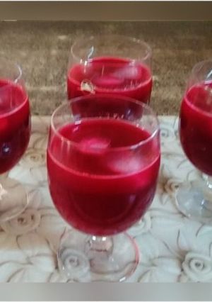 A picture of Beet root shikanji.