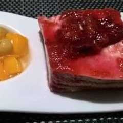 A picture of Cheesecake de ciruela sin queso crema y sin base de masitas!.