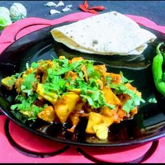 A picture of Starangi sabzi with chapati.