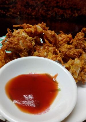 લછા પકોડા(Lachha Pakoda Recipe in Gujarati) રેસીપી મુખ્ય ફોટો