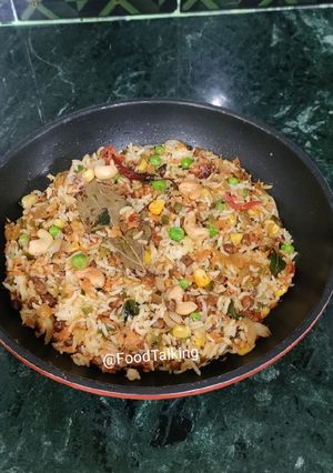 A picture of Veg Pulao.