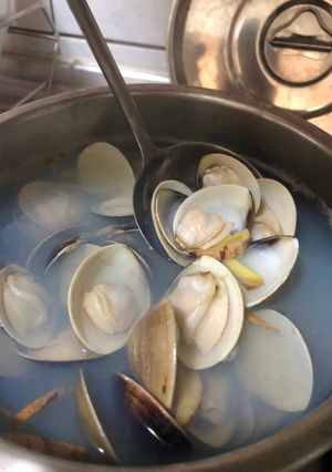 薑絲蛤蠣湯 的食譜成品照片