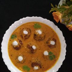 A picture of Lauki Kofta Curry.