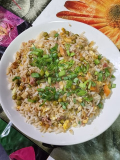 Una foto de Arroz frito exprés