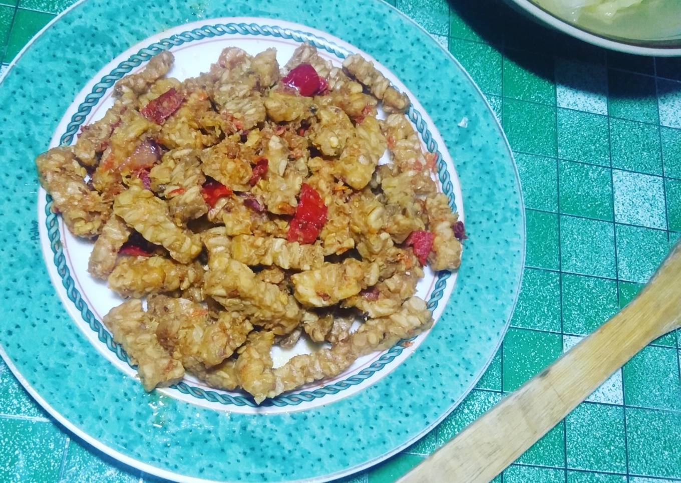 Tempe kering bumbu kemiri