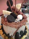 Drip Cake de Chocolate, Café y Oreo