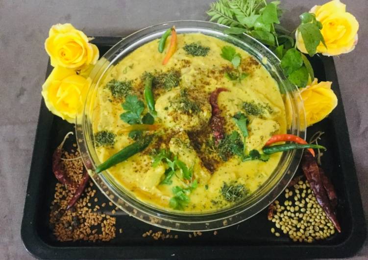 Recipe of Speedy Punjabi Kadhi Pakoras