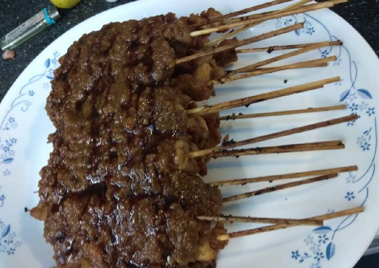 Sate ayam sambal kacang