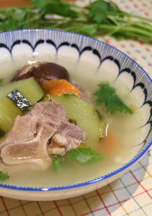 大黃瓜排骨湯 的食譜成品照片