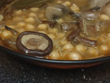 Sopa de setas y garbanzos