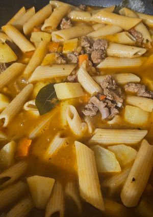 Una foto de Guiso de mostachol rústico y fácil