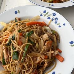 A picture of Yakisoba (焼そば).