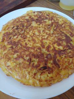 Una foto de Tortillas de Patatas cebolla y 🐙 pulpo