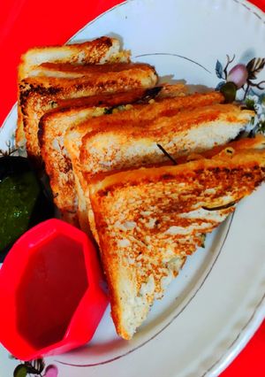 चटपटा आलू मसाला सैंडविच (Chatpata aloo masala Sandwich recipe in hindi) रेसिपी मुख्य फोटो