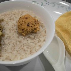 A picture of Kerala Special Kanji Payar.