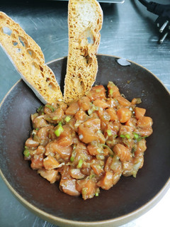 Una foto de Tartar de Salmón