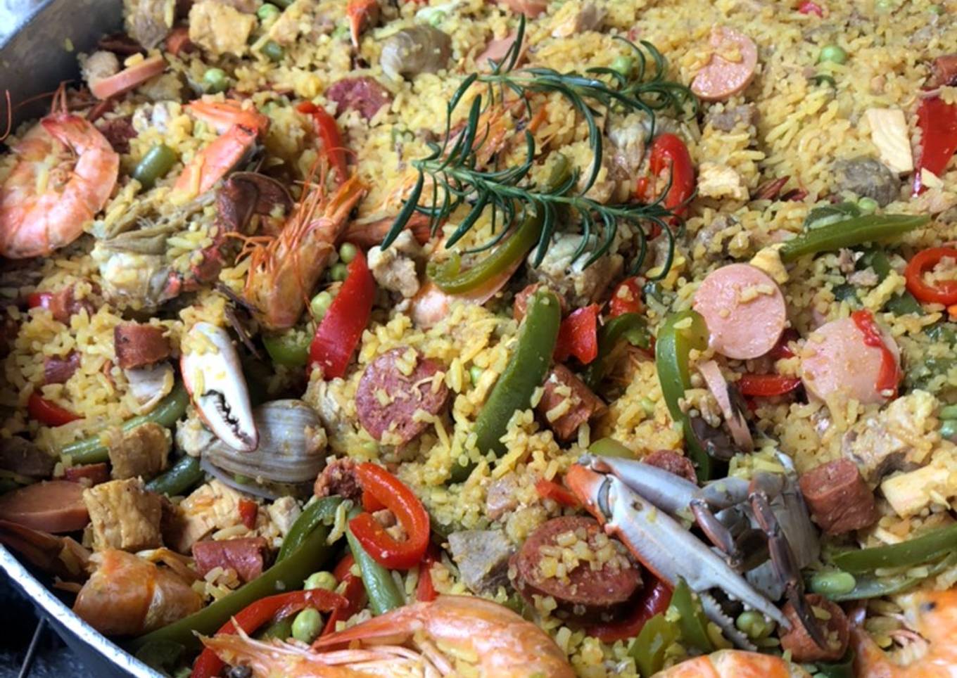 Paella Mixta mar y tierra