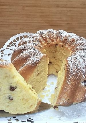 Mamaféle foszlós - mazsolás kuglóf (dagasztás és kelesztés nélkül) recept fotója