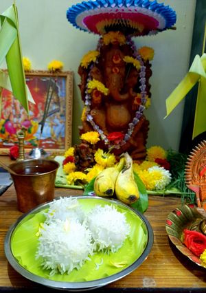 A picture of Poornam kozhukkattai/ chana dal modak.