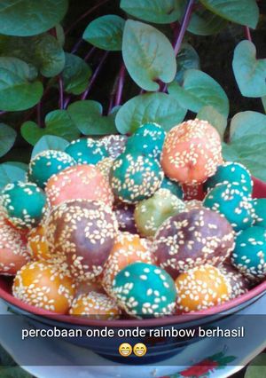 Foto resep Onde-onde rainbow isi kacang ijo