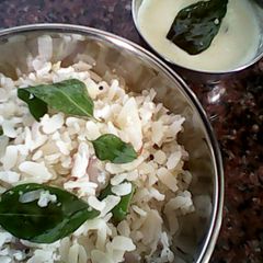 A picture of Thalicha Avul.....Coconut Chutney (Sauteed Beaten Rice).