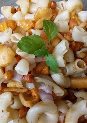 मैकरॉनी चाट (Macaroni chaat recipe in hindi) रेसिपी मुख्य फोटो