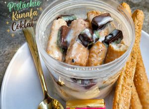 Foto resep Dessert Rusk Pistachio Kunafa Cokelat