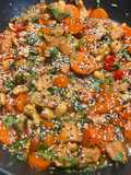 Chicken with Cashews, Bell Peppers, and Carrots