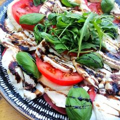 Smoked chicken caprese salad A picture of Smoked chicken caprese salad.