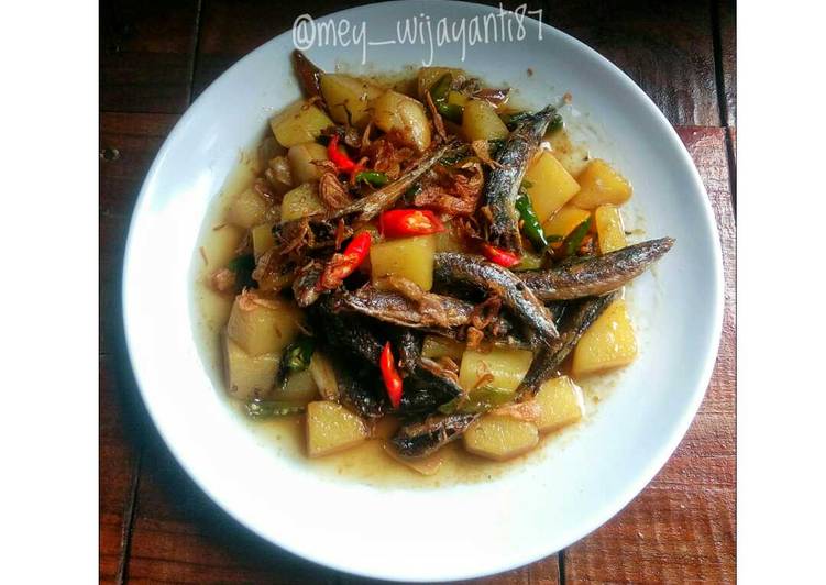 Resep Ikan pindang saus kecap yang simpel