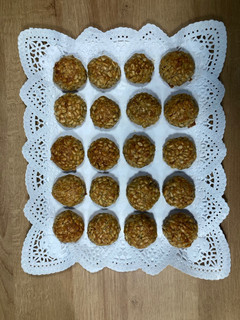 Foto principal de Panellets de boniato, almendras y piñones