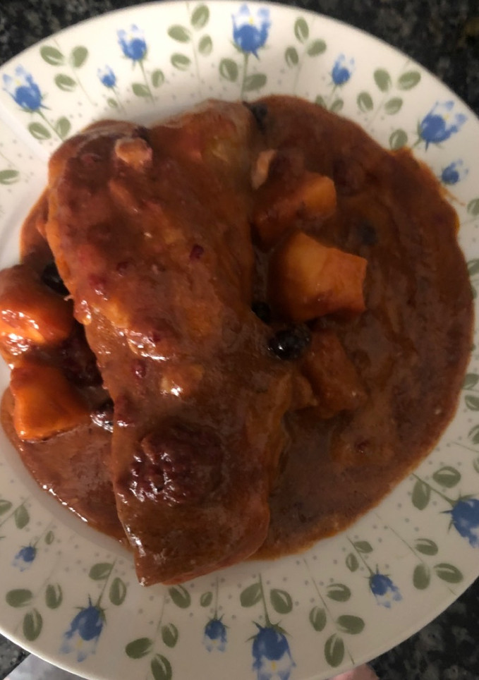 Una foto de 394. Bacalao confitado con frutas del bosque (principal pescado)