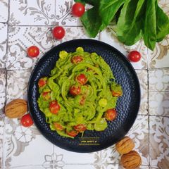 A picture of Creamy Bottleguard Pesto Noodles.