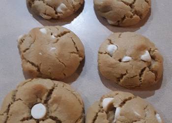 How to Recipe Yummy Peanut Butter White Chocolate Chip Cookies
