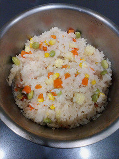 玉米筍炊飯(素食料理)(清冰箱料理)(省錢料理)(簡單料理) 的食譜成品照片